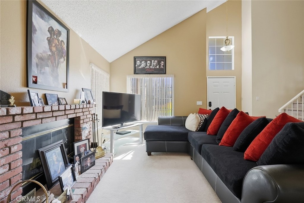 44125 Hunter Court