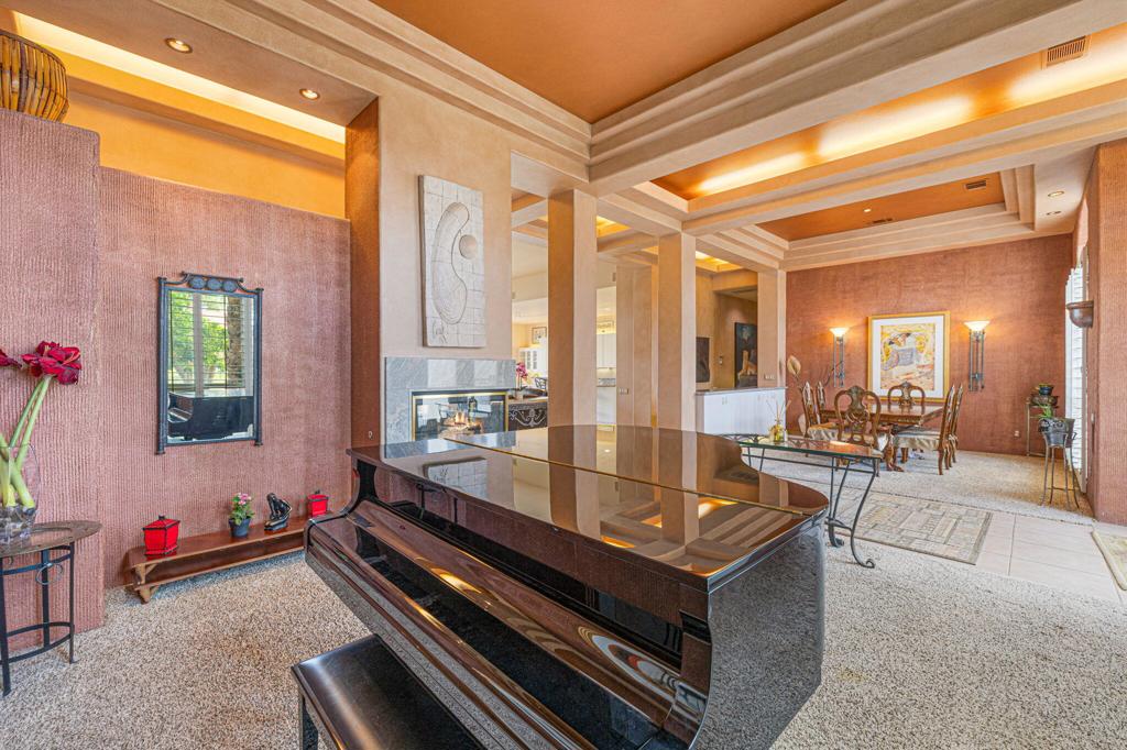42780 Caballeros Drive