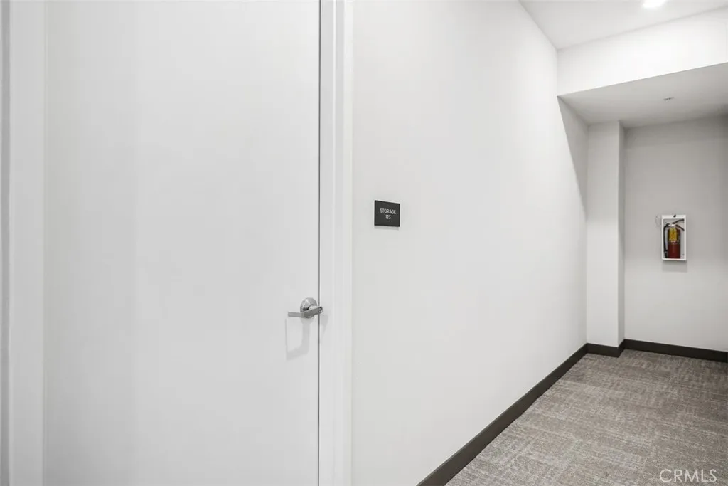 Irvine, California 92618, United States, 1 Bedroom Bedrooms, ,1 BathroomBathrooms,Residential,Active,207711