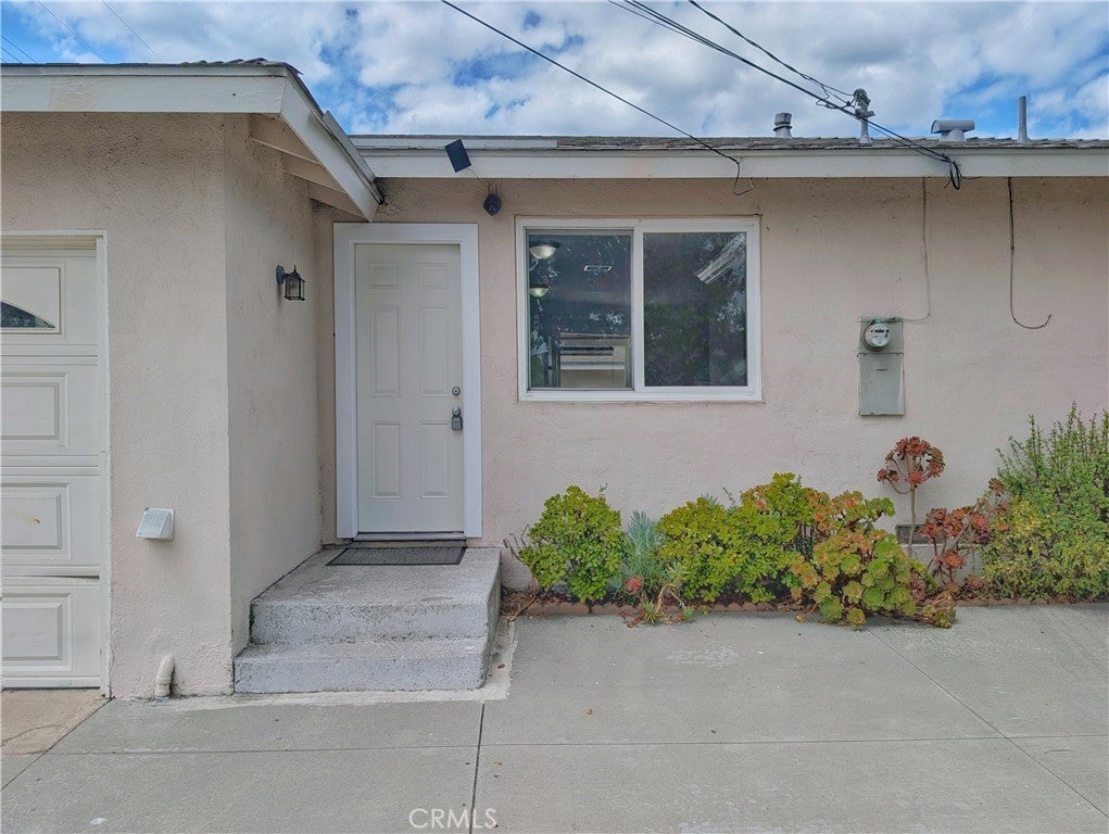 2314 E Alden