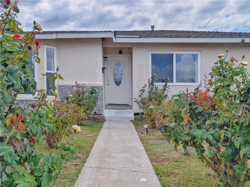 2314 E Alden