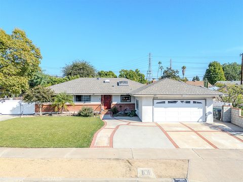 2033 N Diamond Orange CA 92867