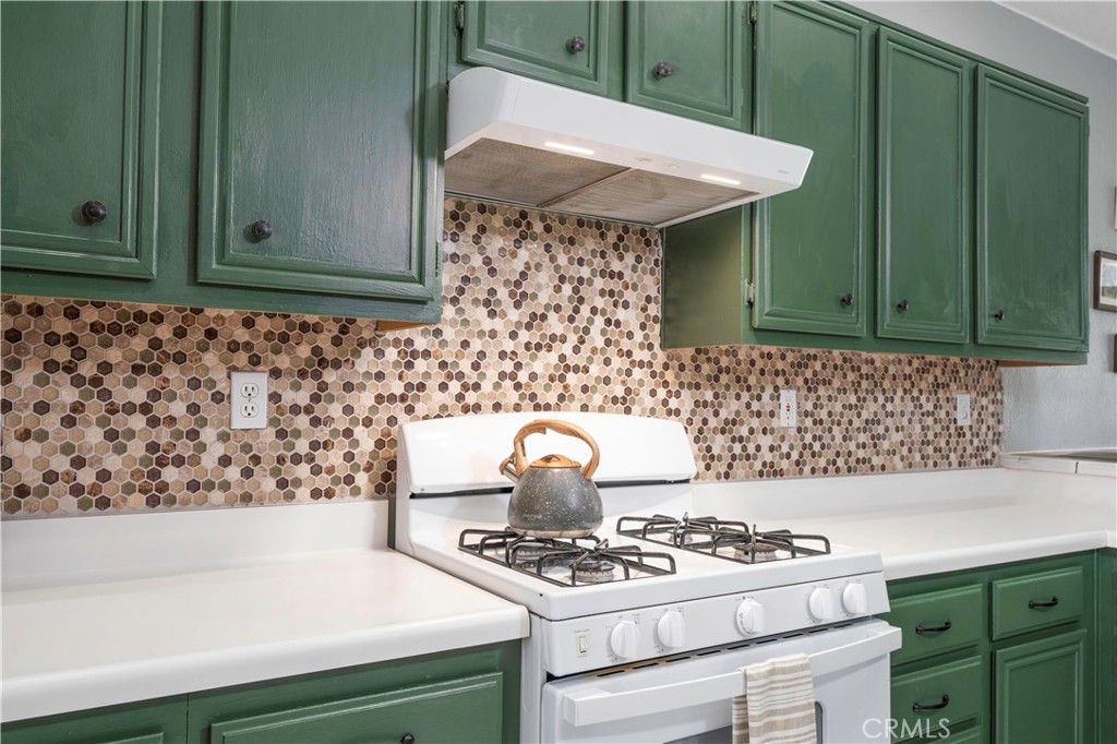 33411 Camino Piedra Rojo