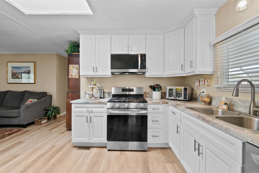 500 W Santa Maria Street 30