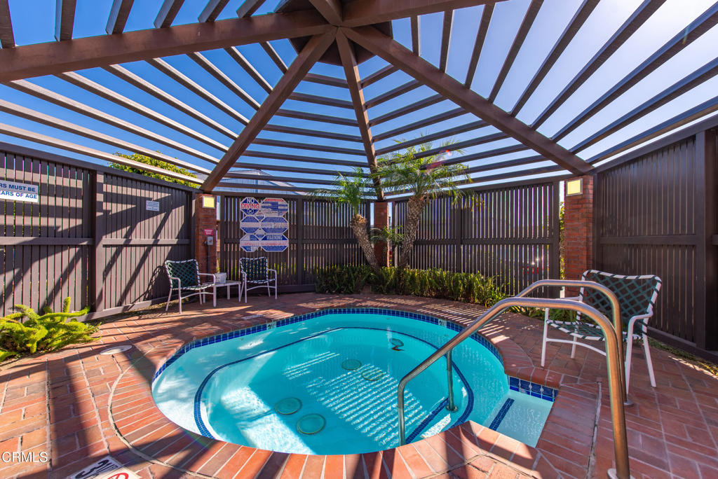 Patrician MHP - 0285 - Manufactured In Park