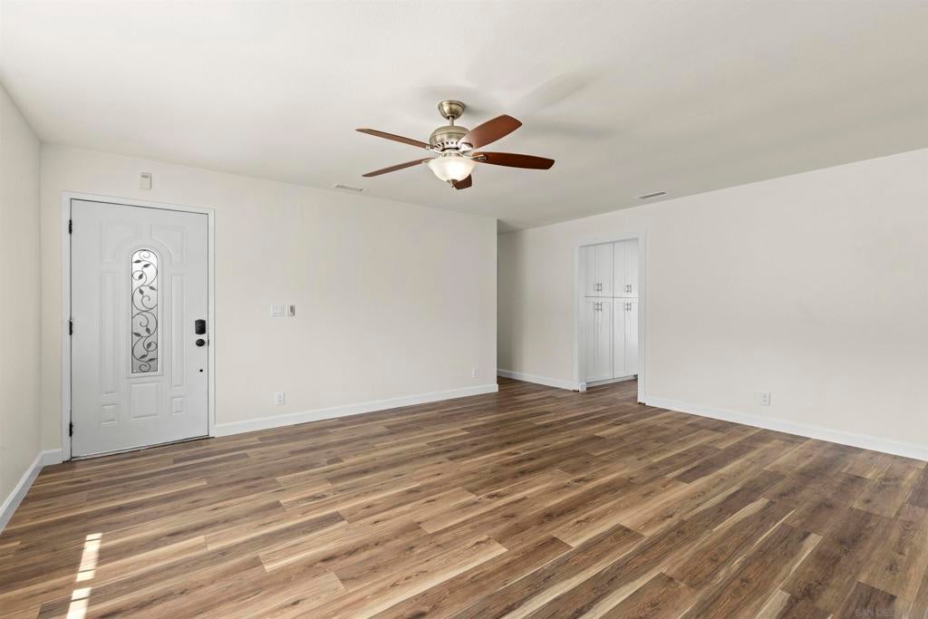 2589 Joann Dr
