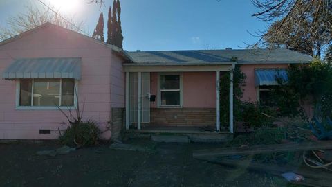 Photo of 1932 Chestnut Avenue, Antioch, CA 94509 (MLS # ML82037600)