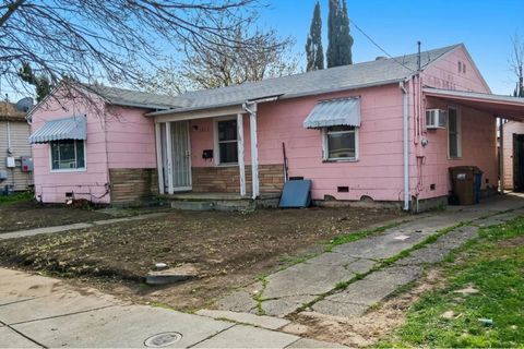 Photo of 1932 Chestnut Avenue, Antioch, CA 94509 (MLS # ML82037600)