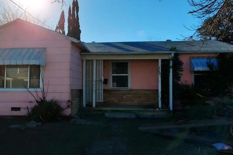 Photo of 1932 Chestnut Avenue, Antioch, CA 94509 (MLS # ML82037600)