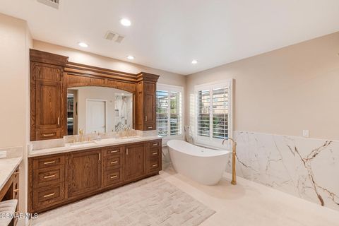 Tiny photo for 13737 Elkton Court, Moorpark, CA 93021 (MLS # 226001049)