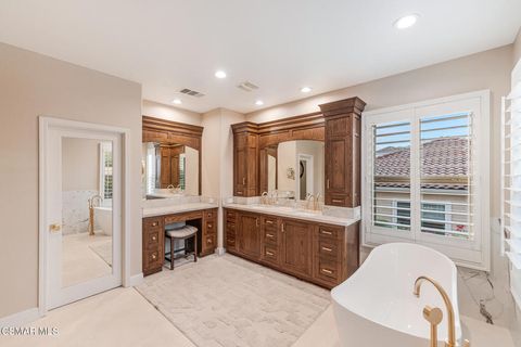 Tiny photo for 13737 Elkton Court, Moorpark, CA 93021 (MLS # 226001049)