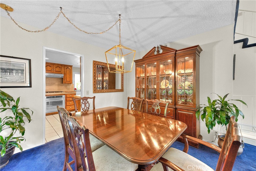 1715 Oxbow Court