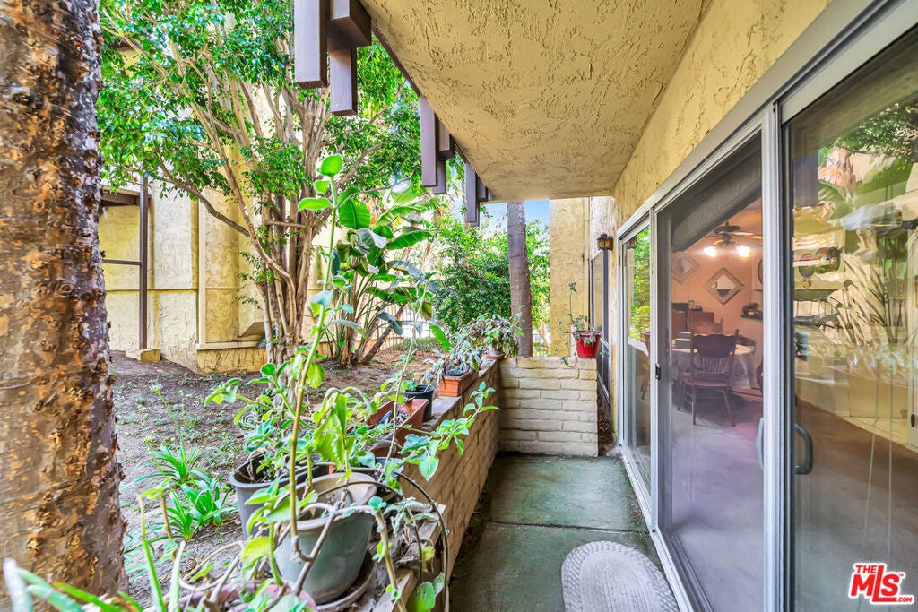 5600 Kensington Way 3