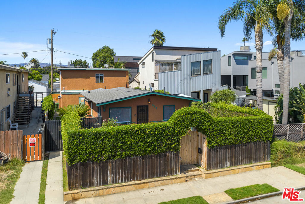 Remodeled and well maintained four-unit building located in an excellent Venice location. Totaling 2,334 SF on a 4803 SF lot, this updated Quadruplex building consists of one 2/1 house at front of property and three units in the rear ( 2/2, 1/1, 1/1 Bed-Bath ). All units have been renovated with new floors, new appliances, remodeled bathrooms and kitchens. Additional upgrades to the building include plumbing, electrical, some newer windows, new roofing, Further features include 4 carport spaces with storage, as well shared back yard and private front yard. This is a wonderful investment property, in a great neighborhood.*** ADDITIONAL PHOTOS & VIDEOS AVAILABLE - contact for details