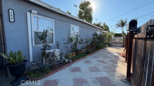 188 E 214th