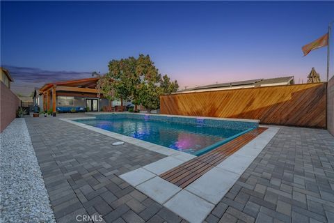 Photo of 11432 Elizabeth St, Norwalk, CA 90650 (MLS # OC26069566)