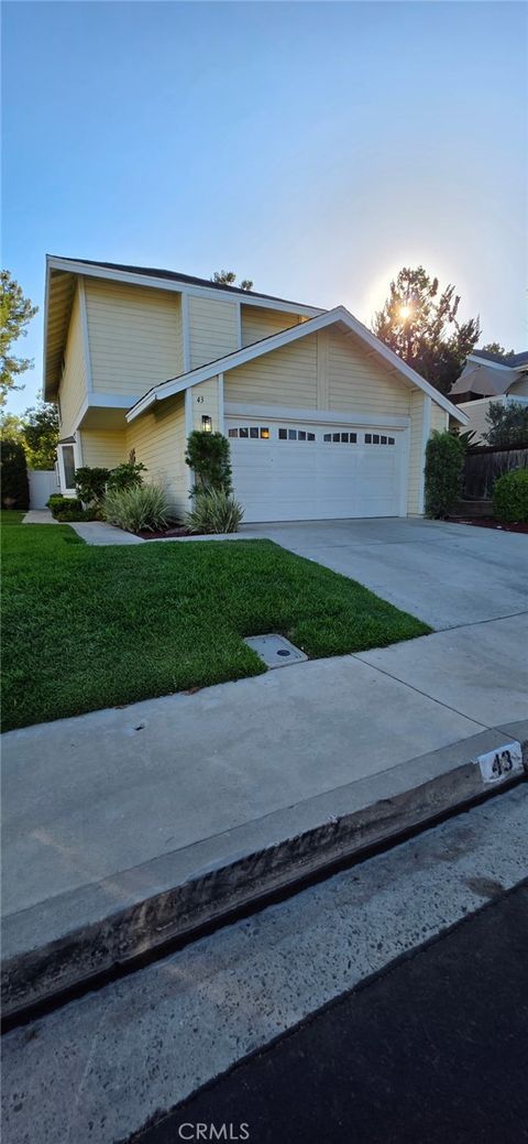 Photo of 43 Oxbow Creek LN, Laguna Hills, CA 92653 (MLS # CV26136837)