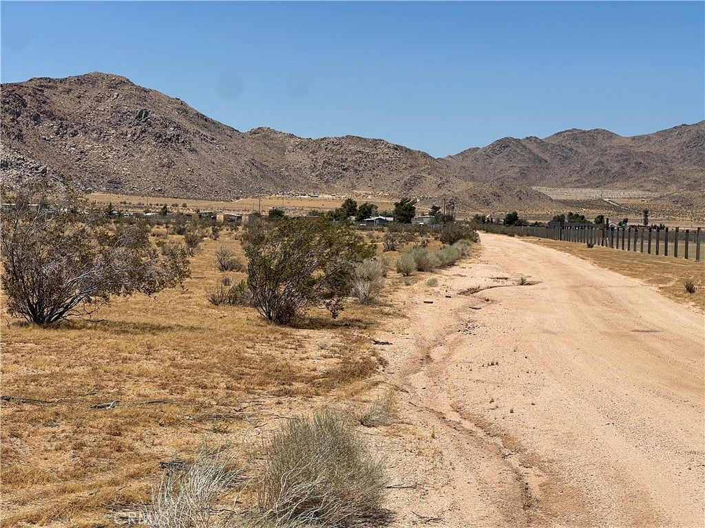 5 Del Oro Road