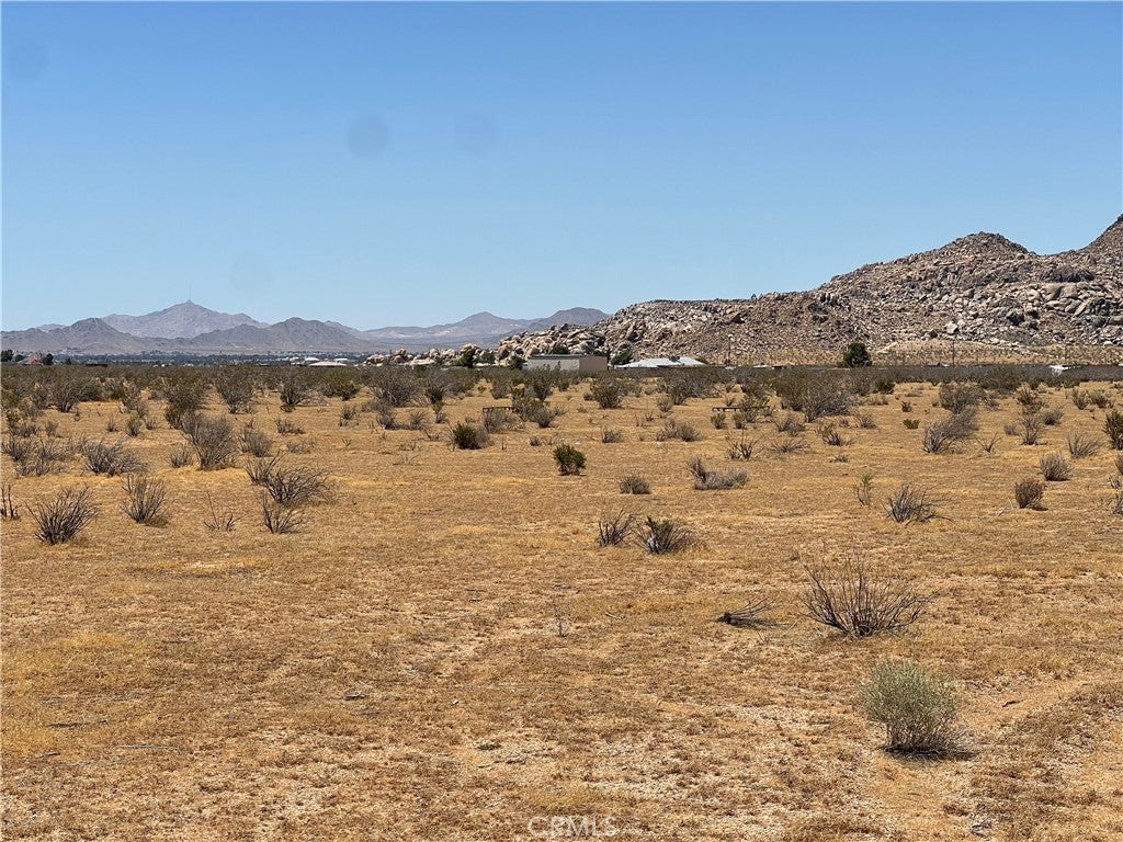 5 Del Oro Road