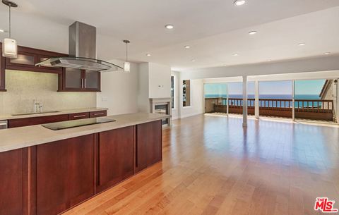 Photo of 23914 De Ville Way #D, Malibu, CA 90265 (MLS # 26740881)