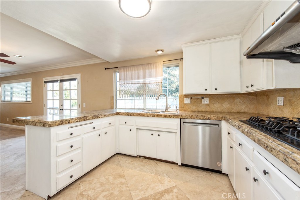 Tustin Village (TV) - Residential Lease