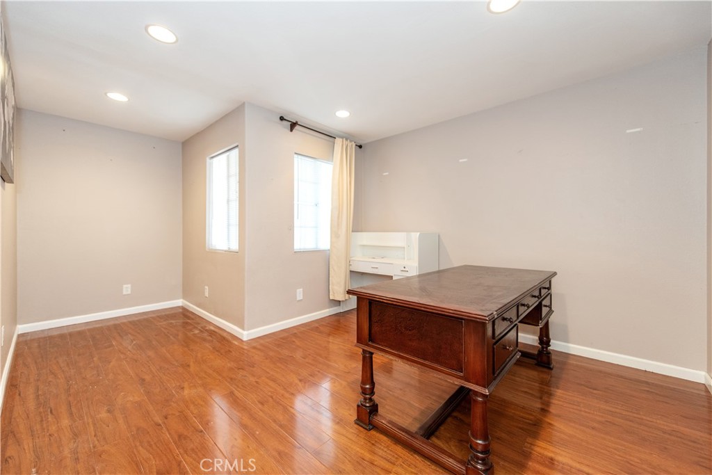 Tustin Village (TV) - Residential Lease