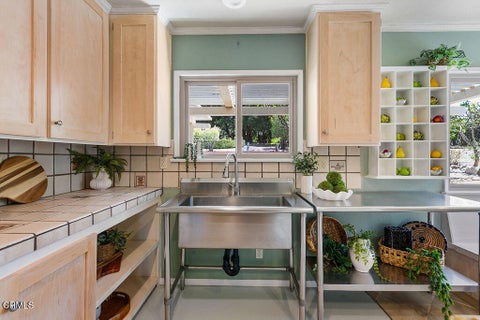Tiny photo for 567 N Avocado Place, Camarillo, CA 93010 (MLS # V1-38035)
