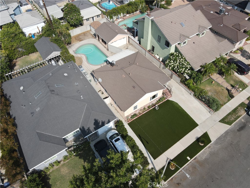 1311 N Griffith Park Drive