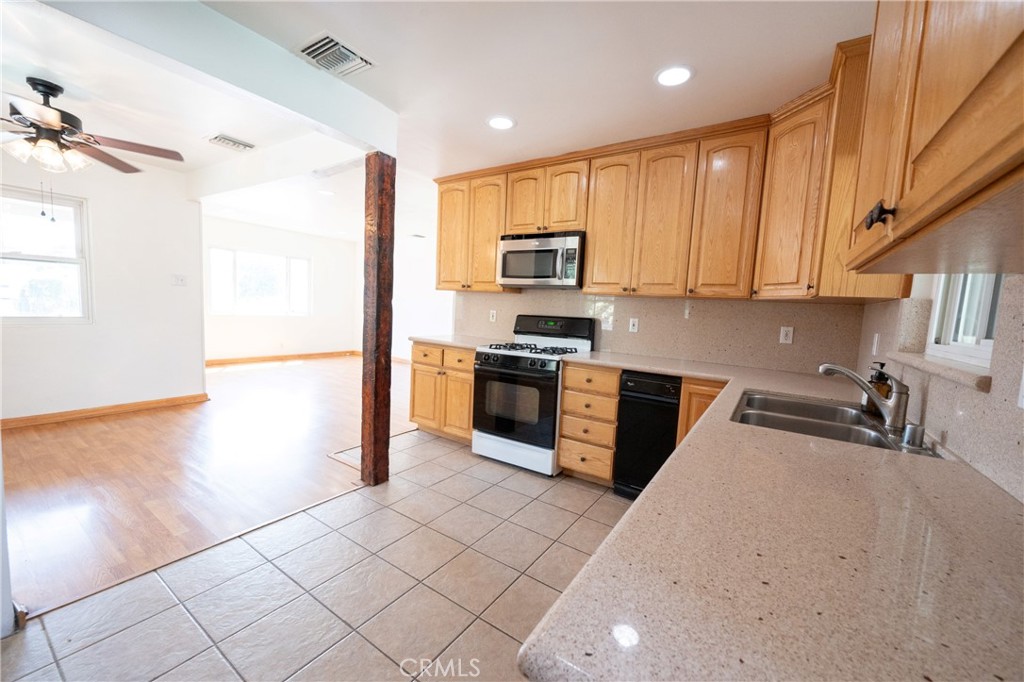 1311 N Griffith Park Drive