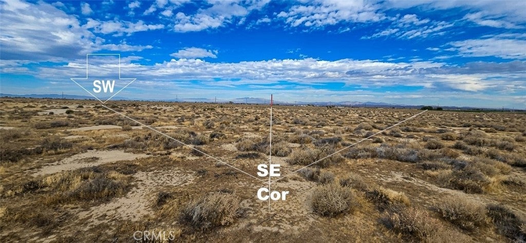 9200 E Avenue F-8