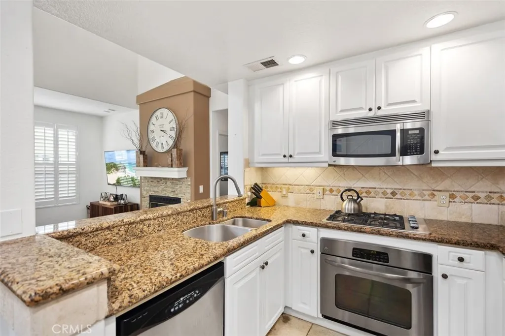 Newport Coast, California 92657, United States, 2 Bedrooms Bedrooms, ,3 BathroomsBathrooms,Residential,Active,191853