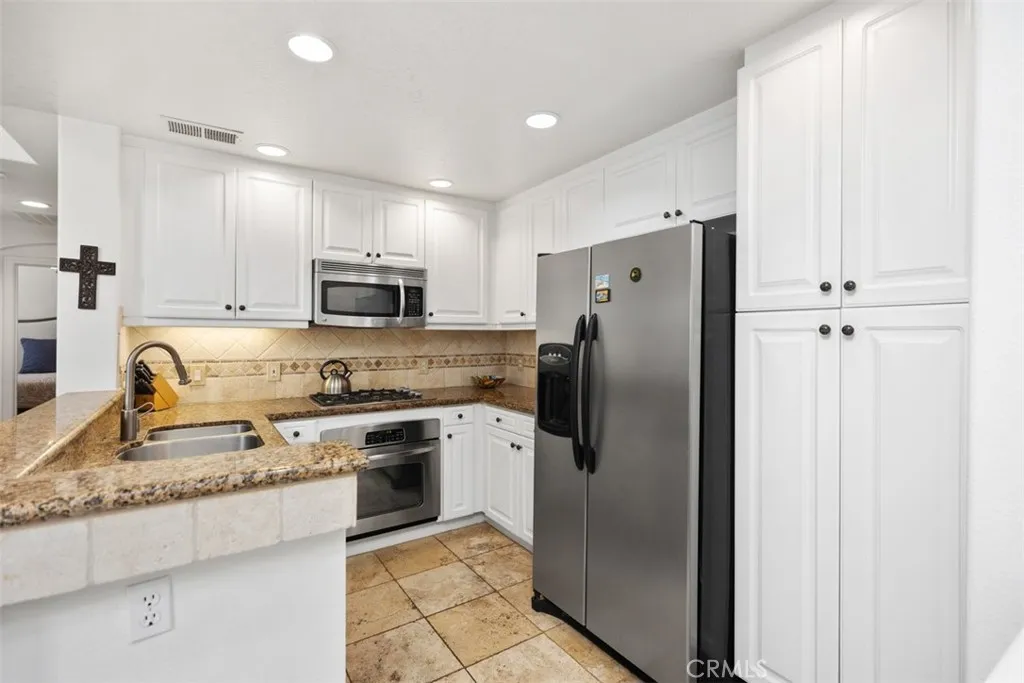 Newport Coast, California 92657, United States, 2 Bedrooms Bedrooms, ,3 BathroomsBathrooms,Residential,Active,191853