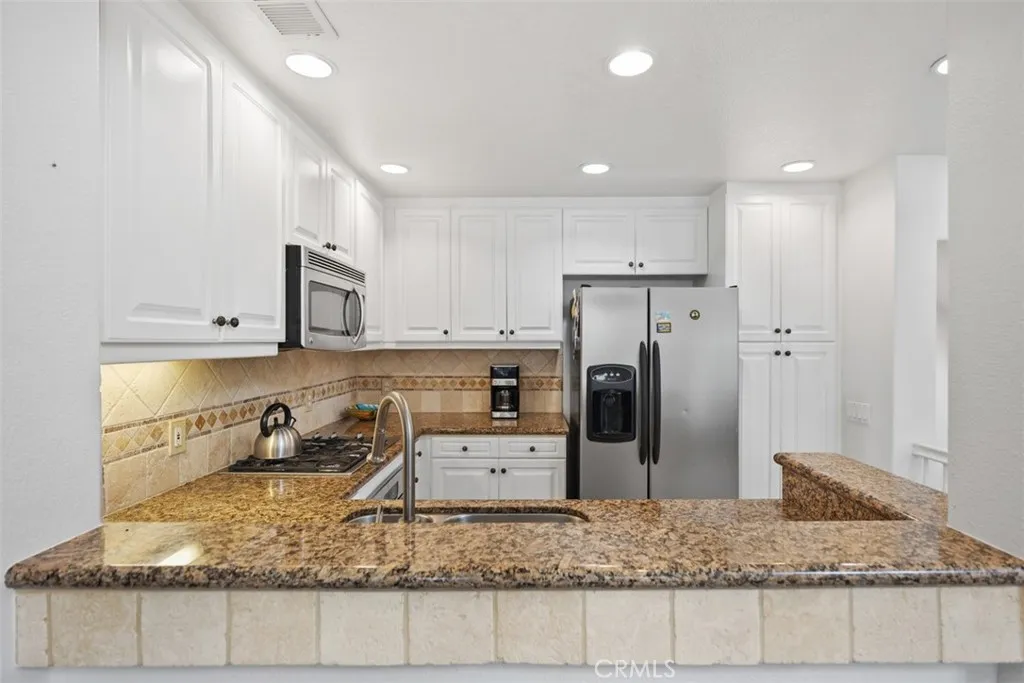 Newport Coast, California 92657, United States, 2 Bedrooms Bedrooms, ,3 BathroomsBathrooms,Residential,Active,191853