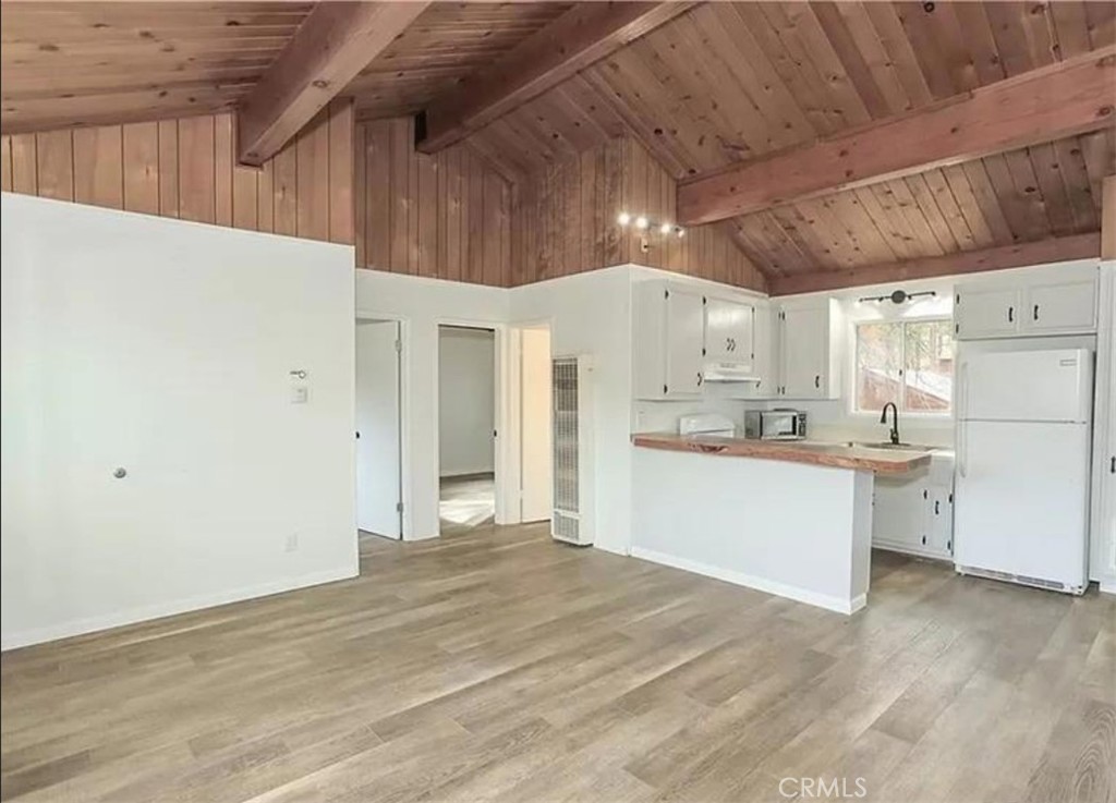 440 W Mojave Boulevard