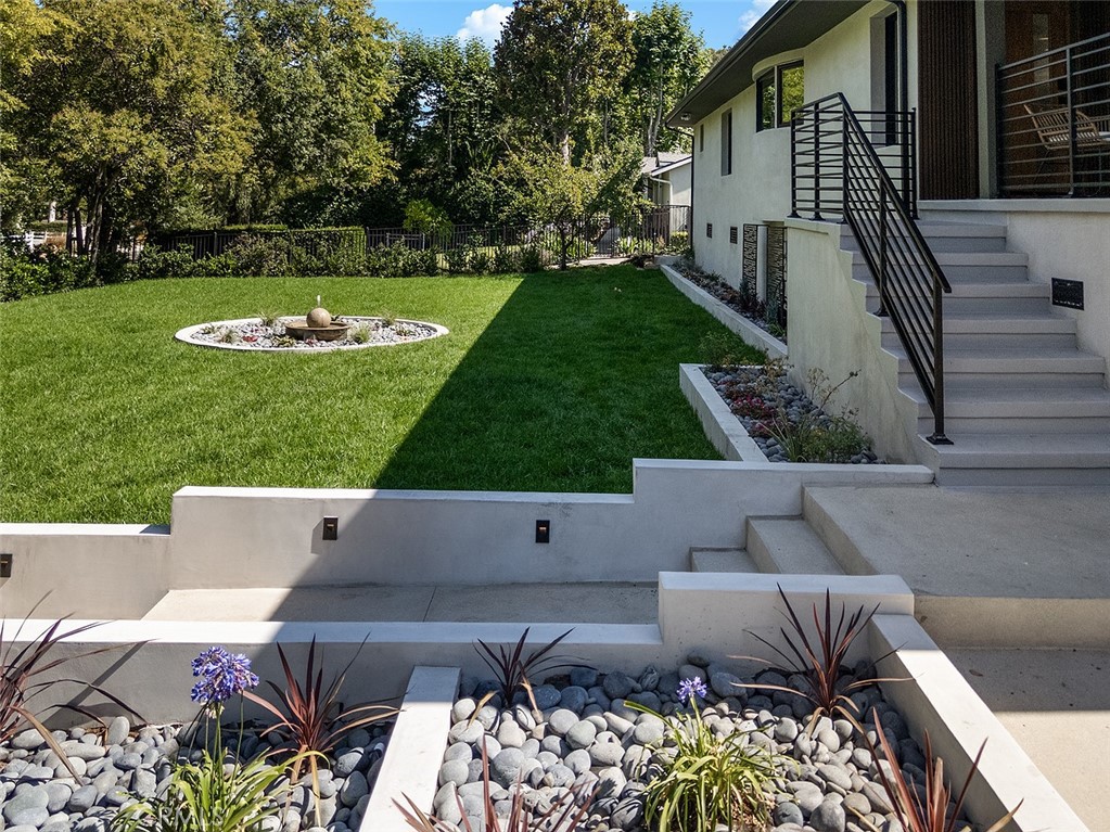 775 Linda Vista Avenue