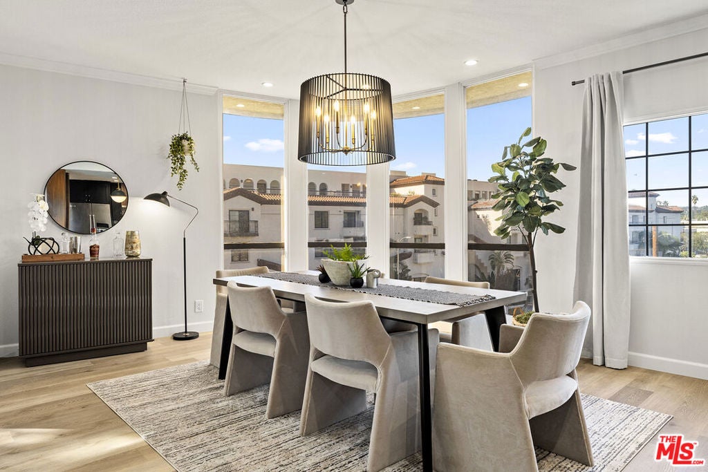14115 Moorpark Street 311, Sherman Oaks CA 91423