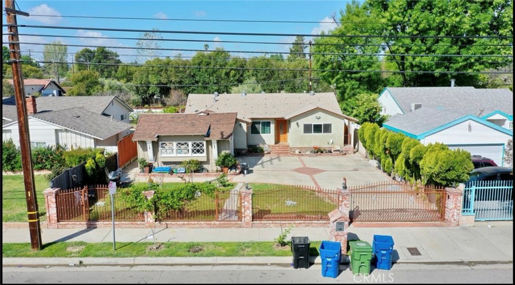 5921 Fallbrook Avenue