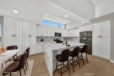 Photo of 39394 Via Monserate, Murrieta, CA 92563 (MLS # TR26137838)