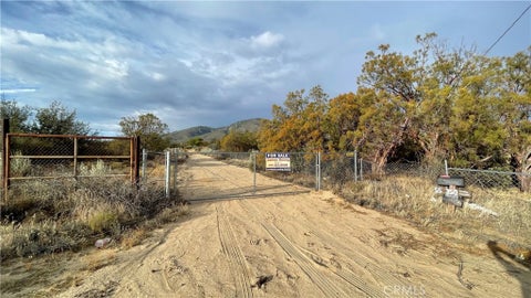 Tiny photo for 55350 Scrub Oak Road Rd, Anza, CA 92539 (MLS # WS26225812)