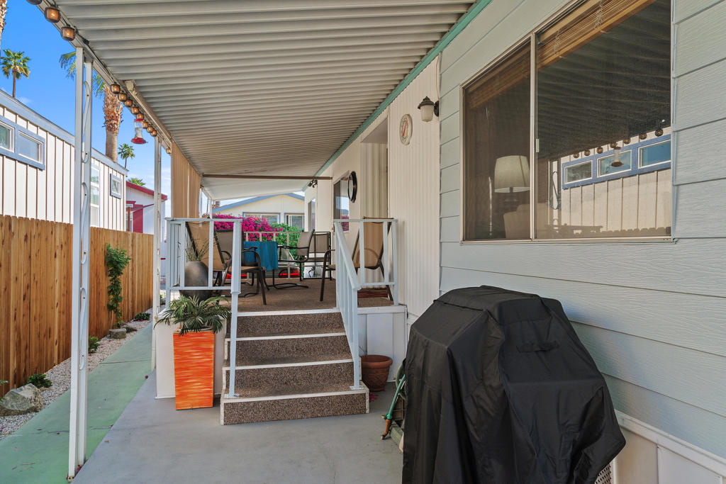 Ramon Mobile Park - Manufactured In Park