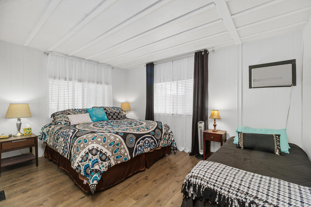 Ramon Mobile Park - Manufactured In Park