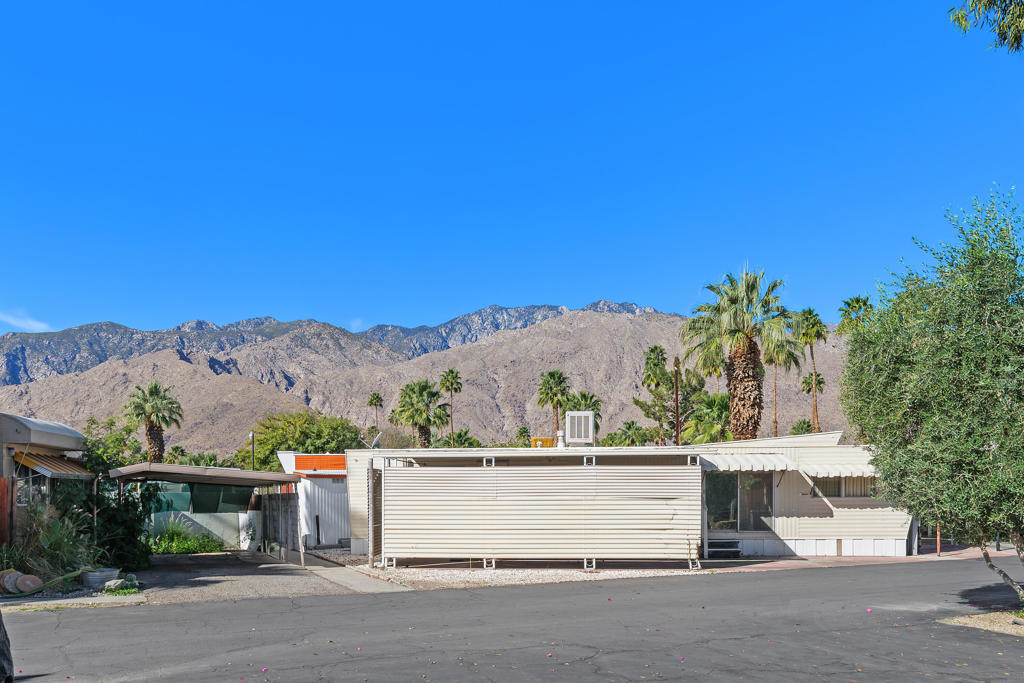 Ramon Mobile Park - Manufactured In Park