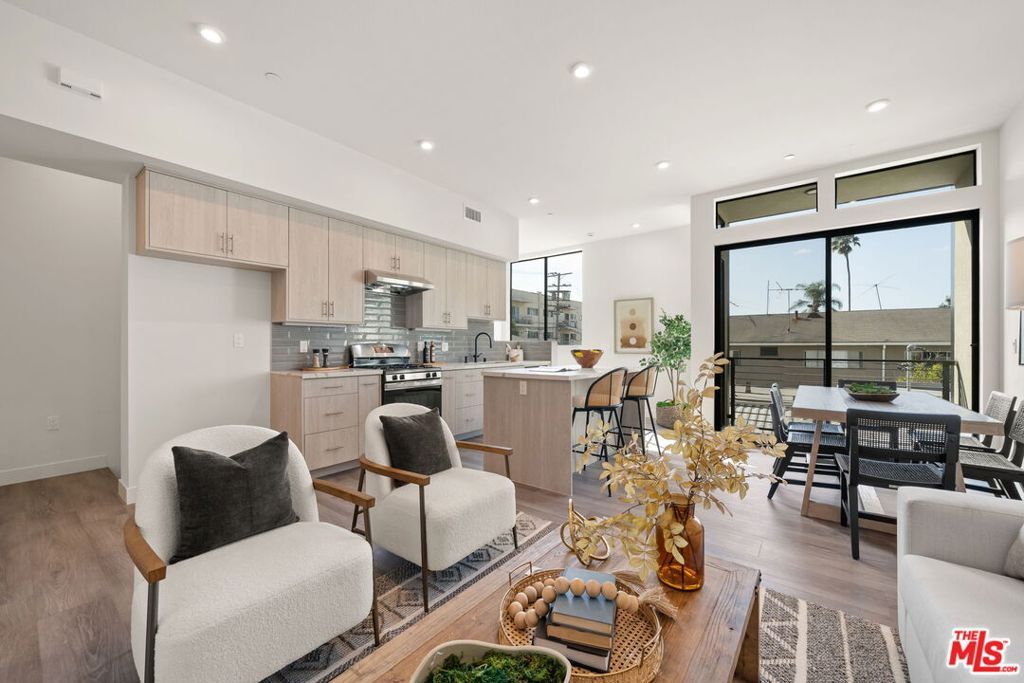 Photo of 1204 N Orange, West Hollywood, CA 90046 (MLS # 25568911)