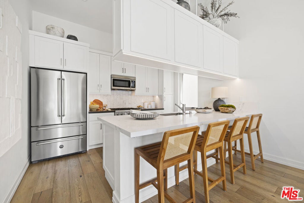 1041 N Spaulding Avenue 208