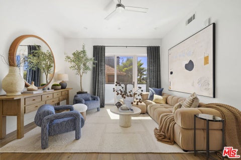 Photo of 1041 N Spaulding Avenue #208, Los Angeles, CA 90046 (MLS # 26998549)
