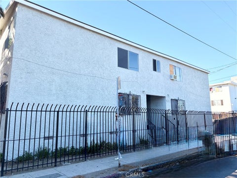 Photo of 427 E 25th ST, Los Angeles, CA 90011 (MLS # WS26222068)