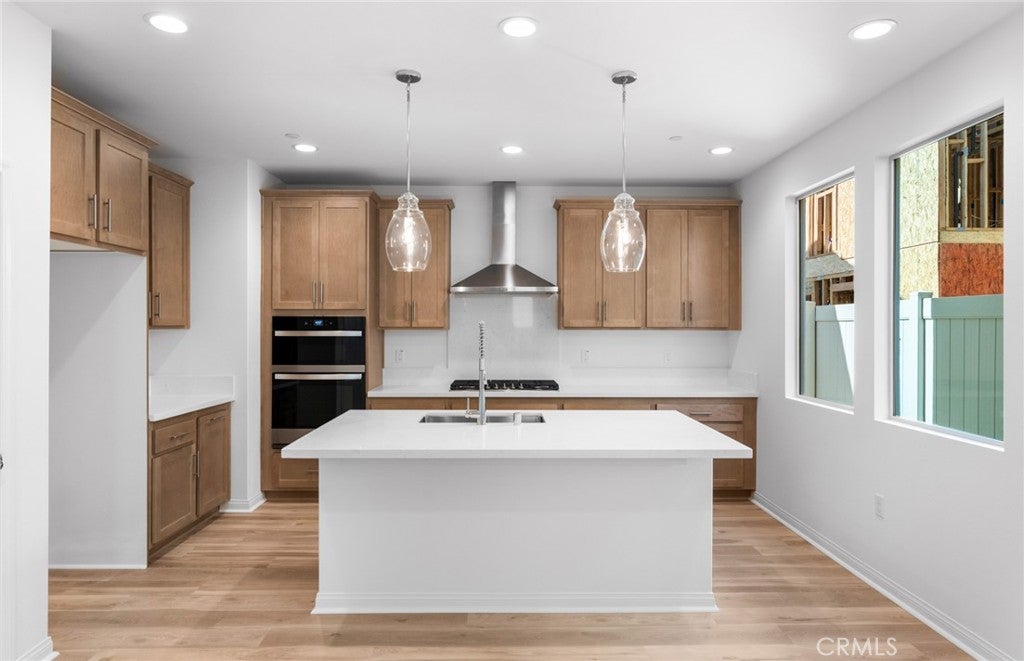 4244 East Flutter Privado