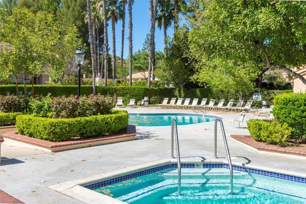 Diamond Head (DMHD) - Residential