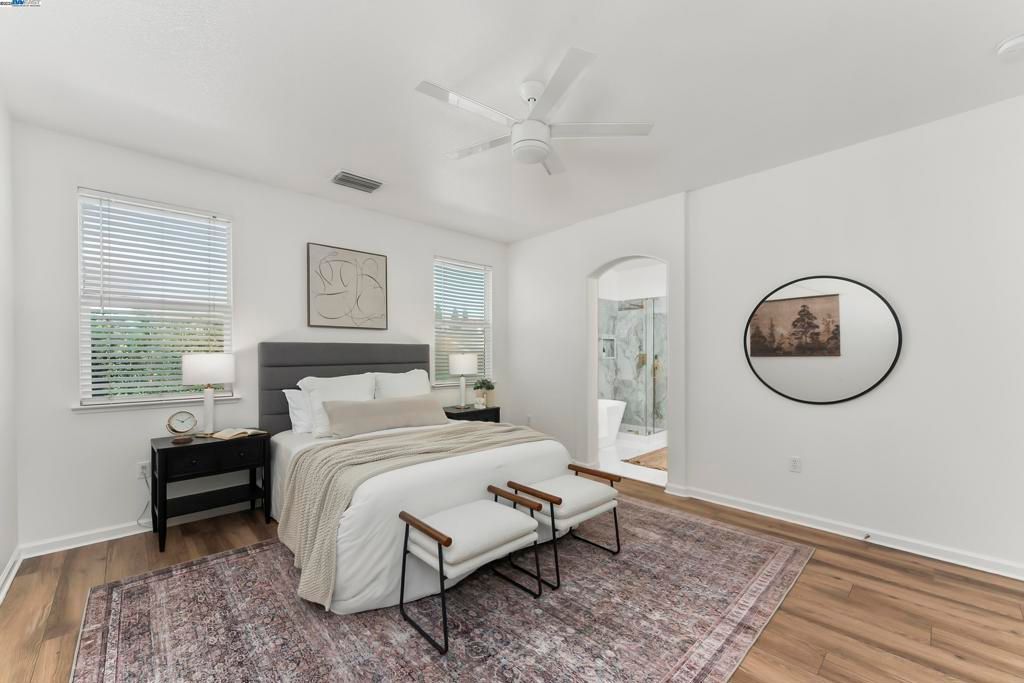 Photo of 309 Aspen Ct Ct, Roseville, CA 95678 (MLS # 41116803)