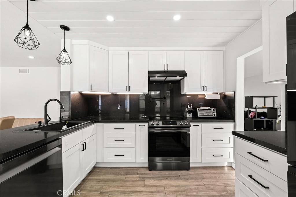 29042 Mango Court